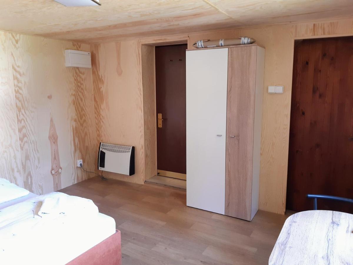 Vagon Lesna Apartman Jiřetín pod Jedlovou Kültér fotó